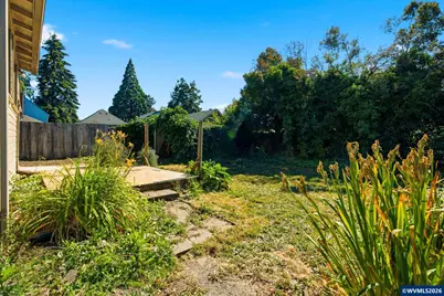 631 Breys Av NE, Salem, OR 97301 - Photo 32