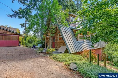 252 S Rock St, Silverton, OR 97381 - Photo 4