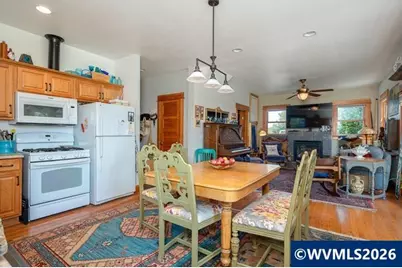 717 N 3rd Av, Stayton, OR 97383 - Photo 20