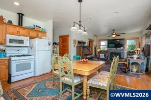 717 N 3rd Ave, Stayton, OR 97383 - Photo 20