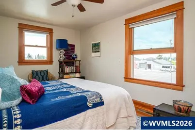 717 N 3rd Av, Stayton, OR 97383 - Photo 26