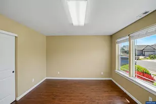 1175 S 8th St, Independence, OR 97351 - Photo 28
