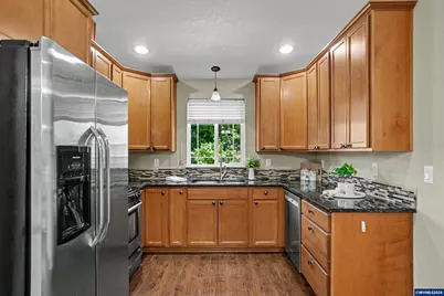 1175 S Eighth St, Independence, OR 97351 - Photo 14