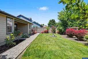 1175 S 8th St, Independence, OR 97351 - Photo 34