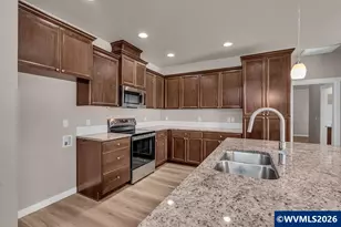 6922 Fruitland Rd NE, Salem, OR 97317 - Photo 8