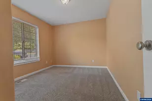 2173 Laurine Ct NE, Salem, OR 97301 - Photo 4