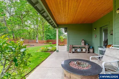 1367 SE Academy St, Dallas, OR 97338 - Photo 42