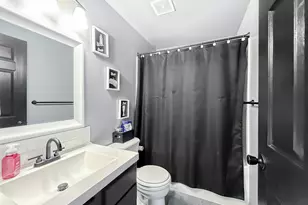 851 Griffin Dr, Monmouth, OR 97361 - Photo 14