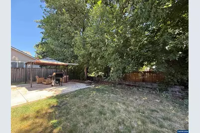 851 Griffin Dr, Monmouth, OR 97361 - Photo 30