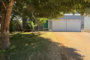 851 Griffin Dr, Monmouth, OR 97361 - Photo 2