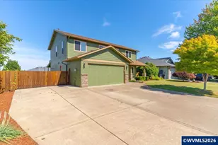 614 NW Heath St, Dallas, OR 97338 - Photo 2