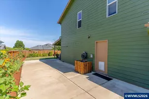 614 NW Heath St, Dallas, OR 97338 - Photo 38