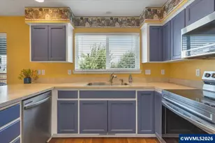 614 NW Heath St, Dallas, OR 97338 - Photo 12