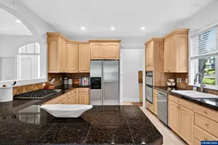 3371 Coeur D Alene Dr, West Linn, OR 97068 - Photo 18