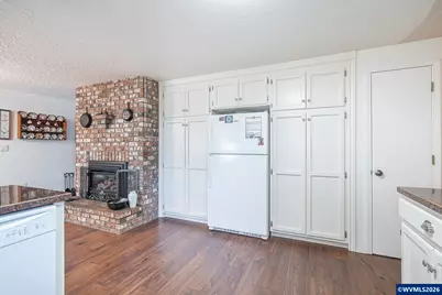 184 NE Gerlinger Ln, Dallas, OR 97338 - Photo 14