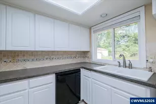 4439 Fern Ct NE, Salem, OR 97305 - Photo 16