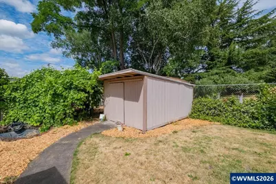 4439 Fern Ct NE, Salem, OR 97305 - Photo 40