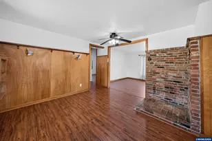 340 N 3rd St, Jefferson, OR 97352 - Photo 30