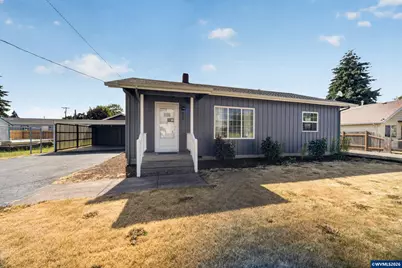 340 N 3rd St, Jefferson, OR 97352 - Photo 2