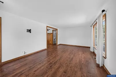 340 N 3rd St, Jefferson, OR 97352 - Photo 20