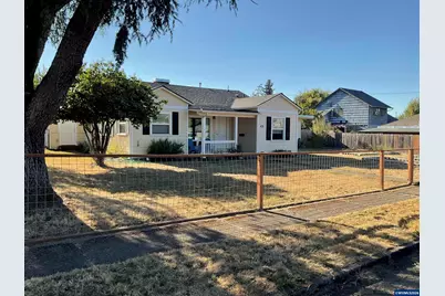 914 4th Av, Sweet Home, OR 97386 - Photo 2