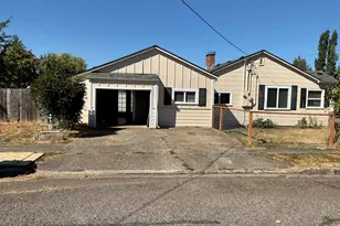 914 4th Ave, Sweet Home, OR 97386 - Photo 6