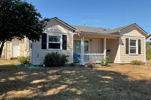 914 4th Ave, Sweet Home, OR 97386 - Photo 4
