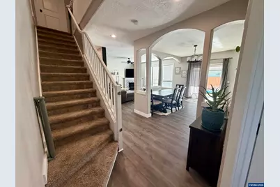 4889 Whitewater St NE, Salem, OR 97305 - Photo 6