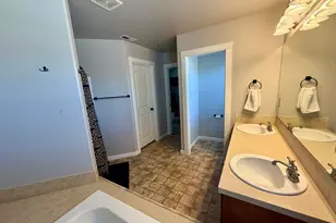 4889 Whitewater St NE, Salem, OR 97305 - Photo 22