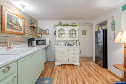 362 E Washington Av, Brownsville, OR 97327 - Photo 16