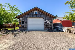 362 E Washington Ave, Brownsville, OR 97327 - Photo 2
