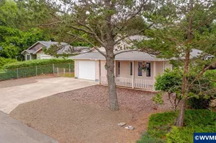 50 Pacific St, Depoe Bay, OR 97341 - Photo 4