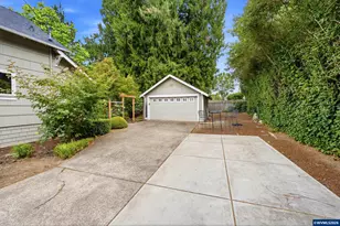 3045 NW Johnson Ave, Corvallis, OR 97330 - Photo 26