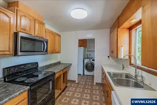 509 S 18th St, Philomath, OR 97370 - Photo 16