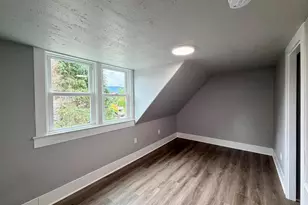 475 NE Alder St, Mill City, OR 97360 - Photo 16