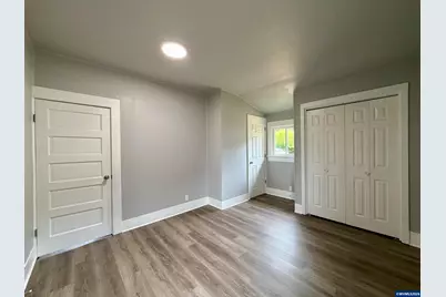 475 NE Alder St, Mill City, OR 97360 - Photo 10