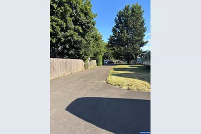 895 Penn Ln SE, Salem, OR 97317 - Photo 36