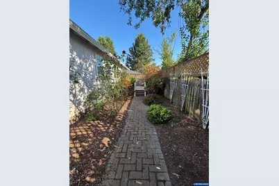 895 Penn Ln SE, Salem, OR 97317 - Photo 32