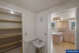 1290 Riggs Hill Rd, Sweet Home, OR 97345 - Photo 18