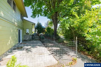 733 Laurel Pl NW, Albany, OR 97321 - Photo 48