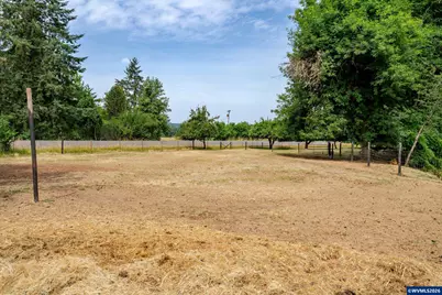 25697 Brush Creek Rd, Sweet Home, OR 97386 - Photo 34