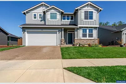235 Walnut St, Mount Angel, OR 97362 - Photo 1