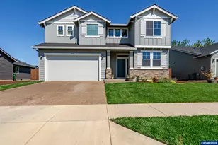 235 Walnut St, Mount Angel, OR 97362 - Photo 1