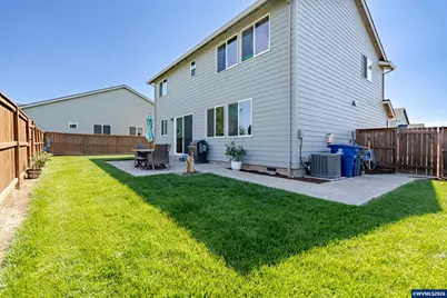 235 Walnut St, Mount Angel, OR 97362 - Photo 38
