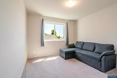 235 Walnut St, Mount Angel, OR 97362 - Photo 32