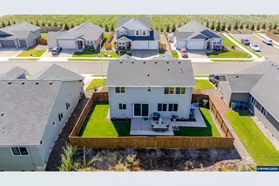 235 Walnut St, Mount Angel, OR 97362 - Photo 40