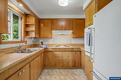 4182 Barrett St S, Salem, OR 97302 - Photo 12