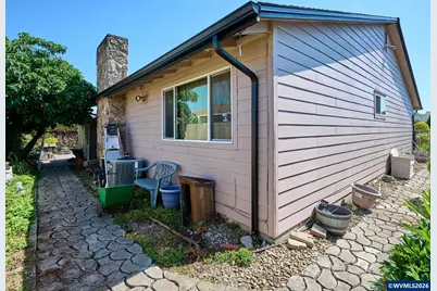 2093 Astor Wy, Woodburn, OR 97071 - Photo 40