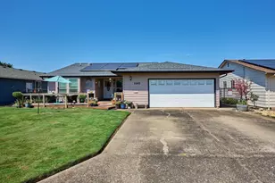 2093 Astor Way, Woodburn, OR 97071 - Photo 2