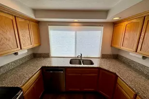 1889 Lexington Cir SE, Salem, OR 97306 - Photo 14